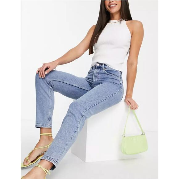 Asos Denim Stone Wash Slim Mom Fit Denim Jeans 4 - Picture 7 of 8